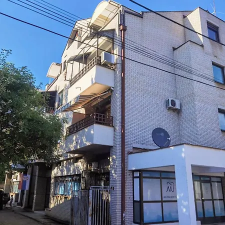 Karingtonka Free Parking ヴラニェ