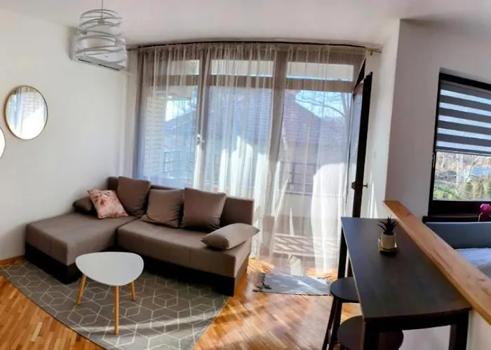 Karingtonka Free Parking